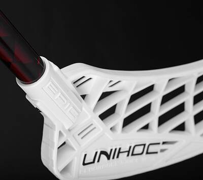 Unihoc Epic Carbskin Feather Light 26 Radiant Red